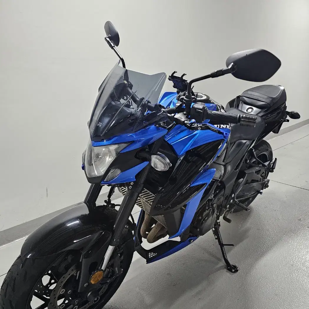 2019년식 관리잘한 스즈키 GSX-S750 판매합니다 . ( 영상o )