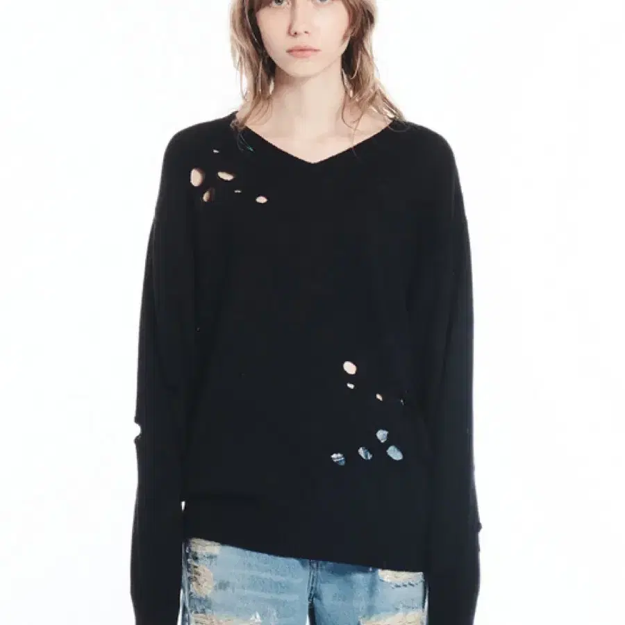 세릭 ERRATIC HOLE KNIT BLACK