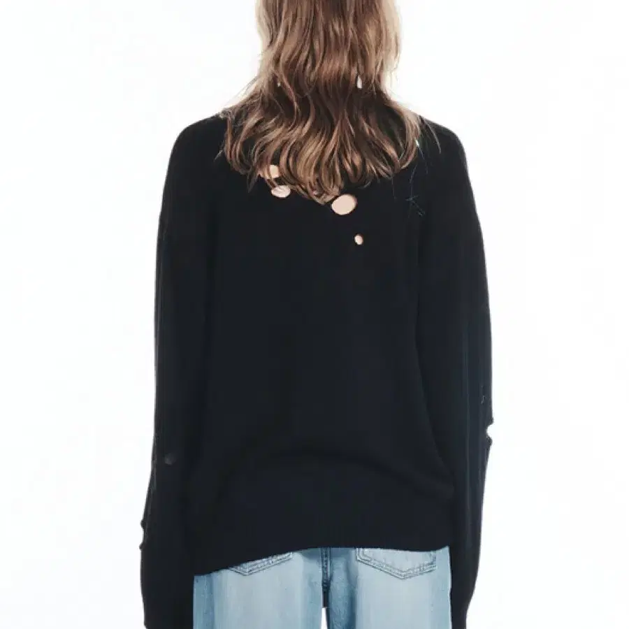 세릭 ERRATIC HOLE KNIT BLACK