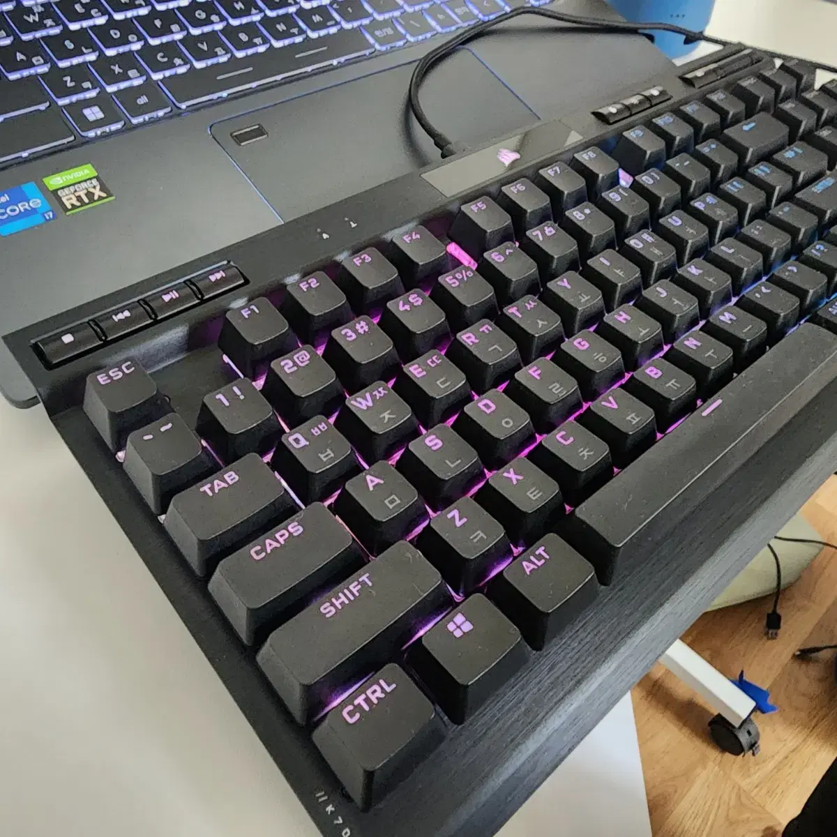 커세어 K70 RGB TKL 챔피언 시리즈 리니어 적축 게이밍 키보드