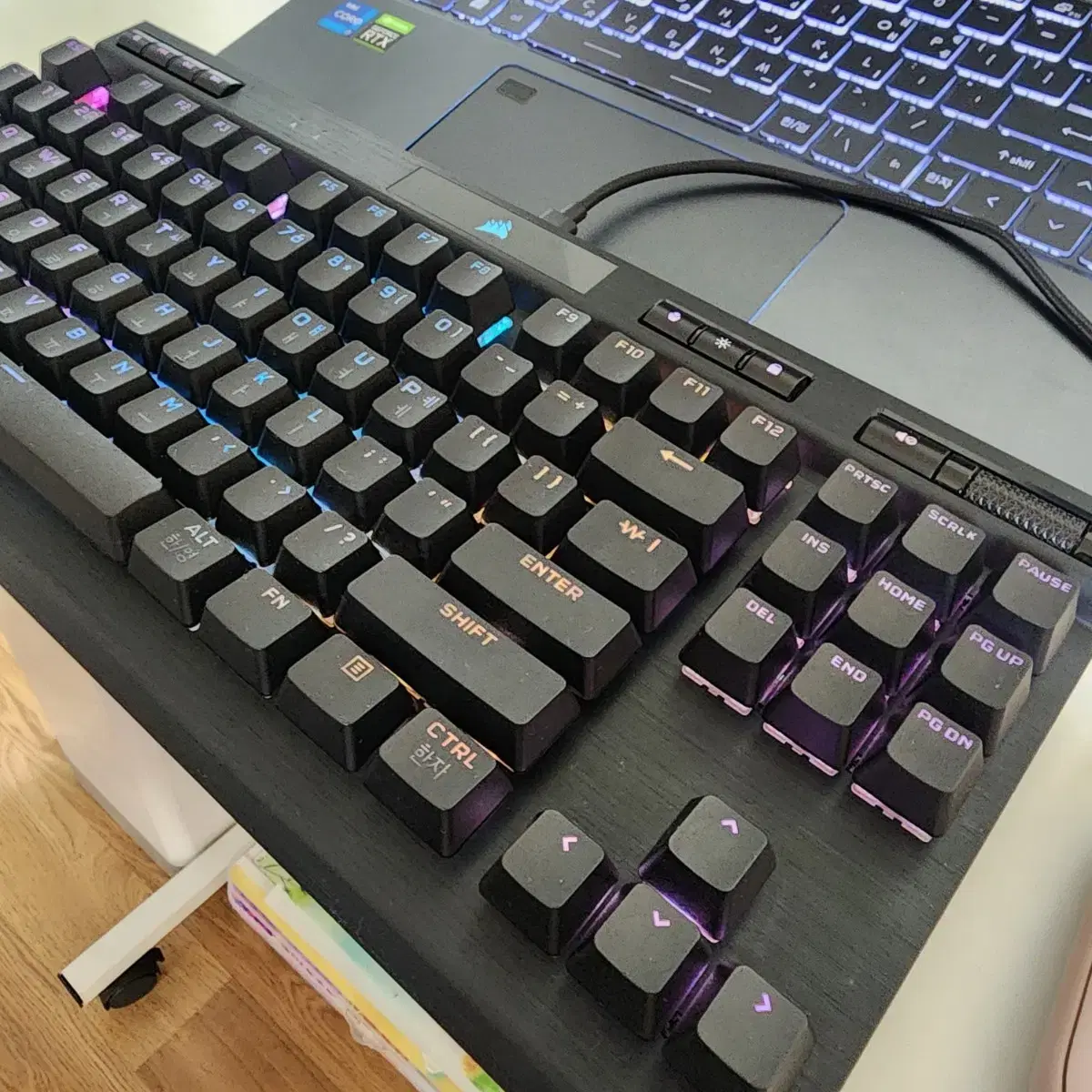 커세어 K70 RGB TKL 챔피언 시리즈 리니어 적축 게이밍 키보드