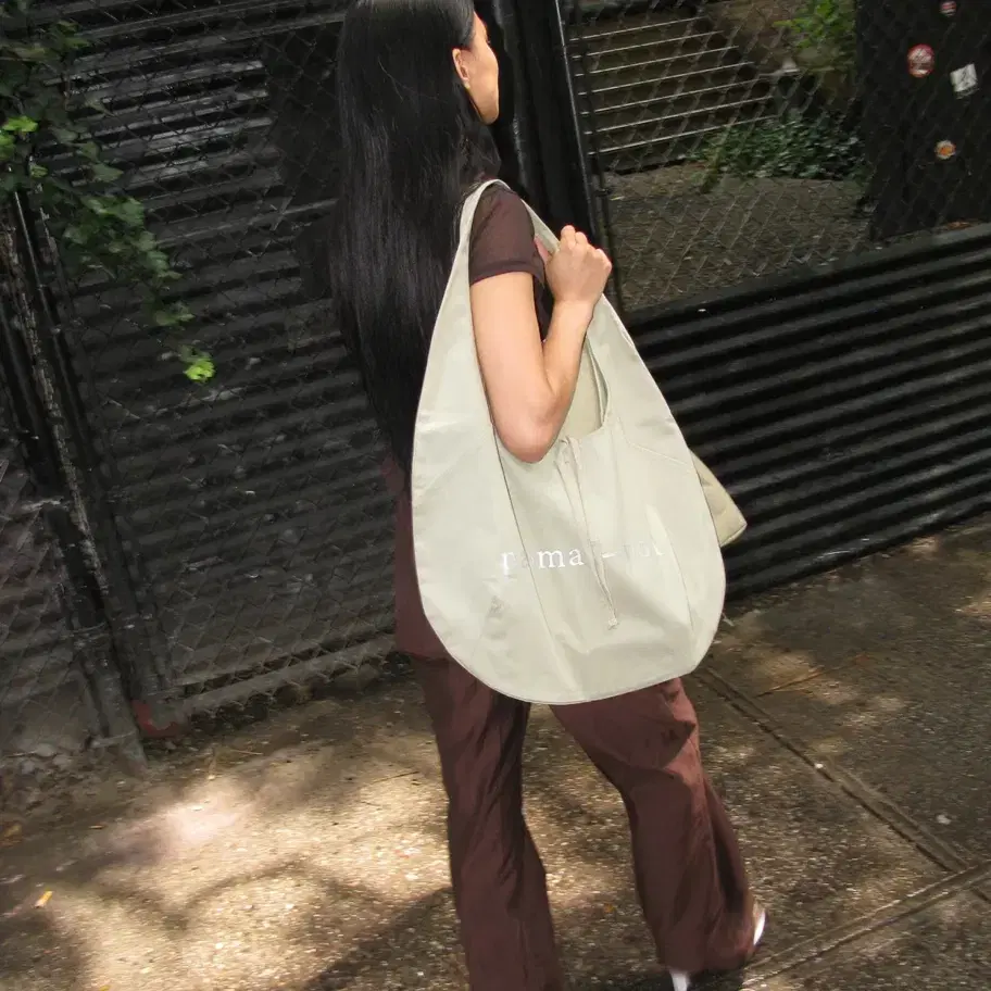 paloma wool 팔로마울 pw tote bag