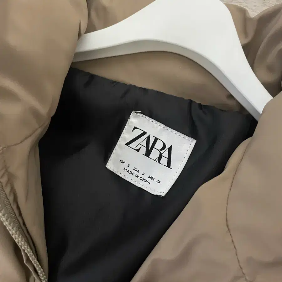 ZARA 자라 오버핏 숏패딩