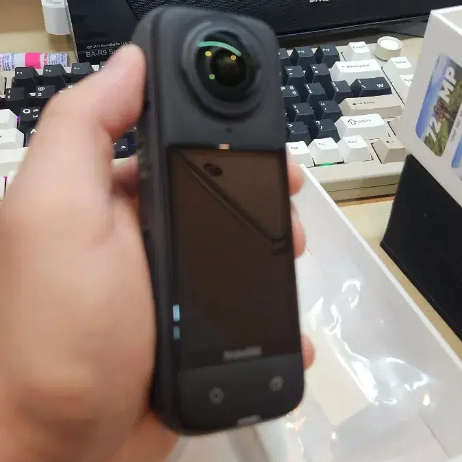 Insta360 X4(기기 본체, 다이브하우징, 인비지블셀피스틱)