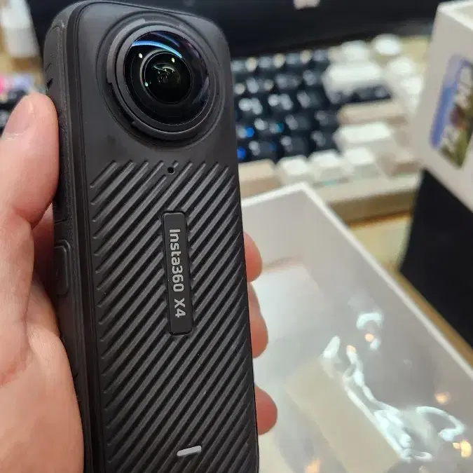 Insta360 X4(기기 본체, 다이브하우징, 인비지블셀피스틱)