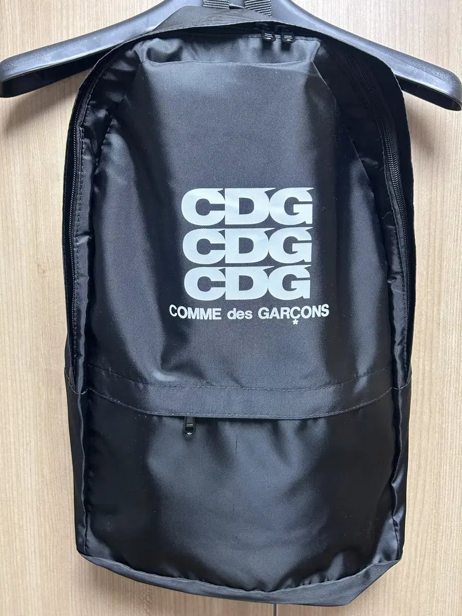 꼼데가르숑 CDG 백팩(원사이즈)