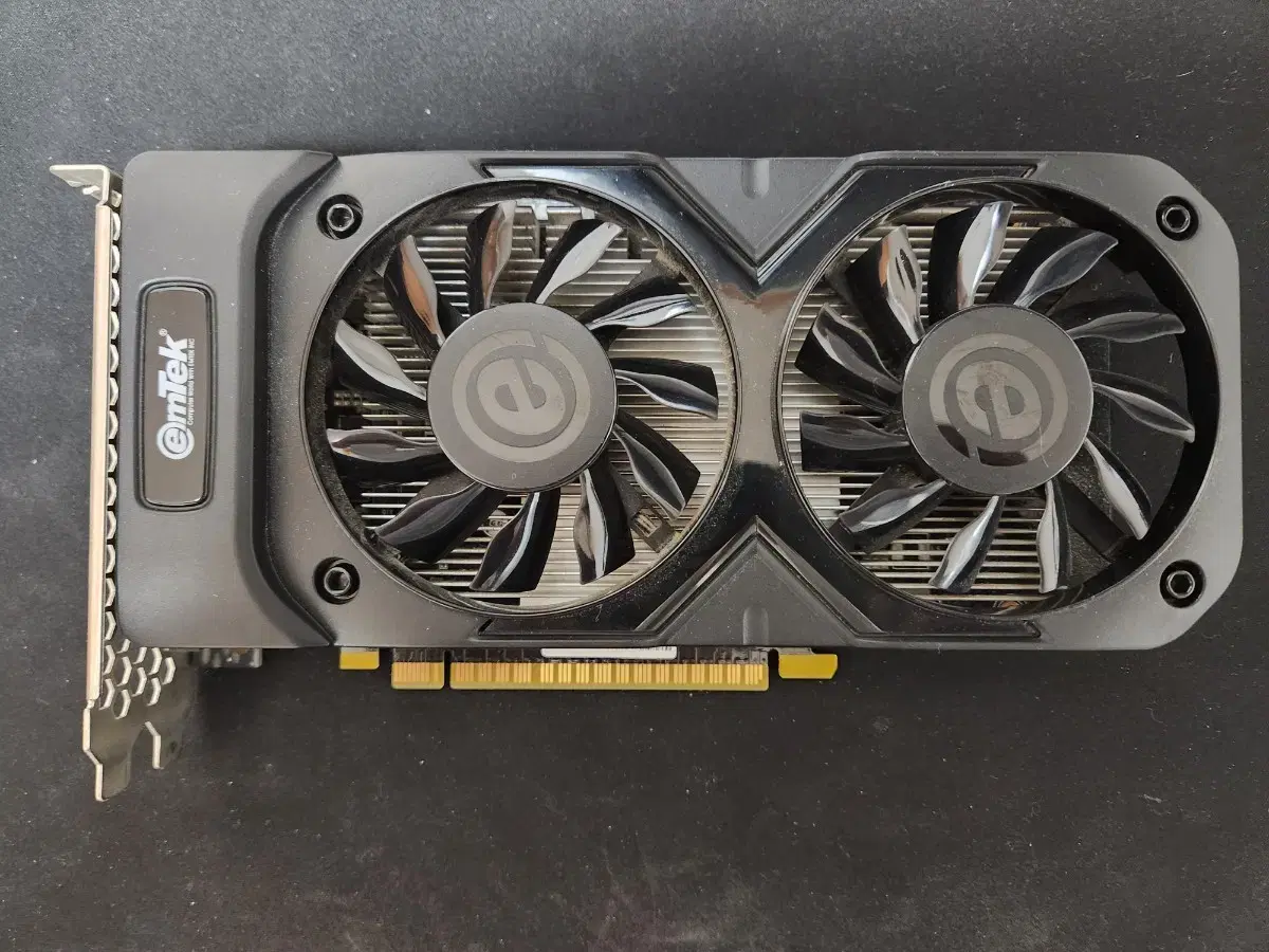 이엠텍 지포스 GTX 1050 Ti D5 4GB 2팬 팝니다.