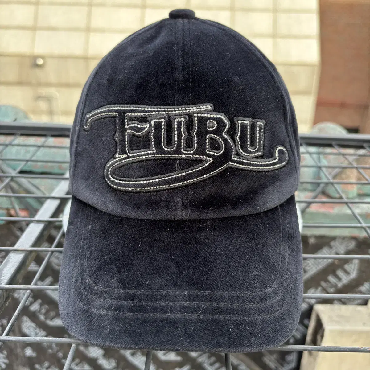 Fubu 후부 벨벳 블랙 볼캡