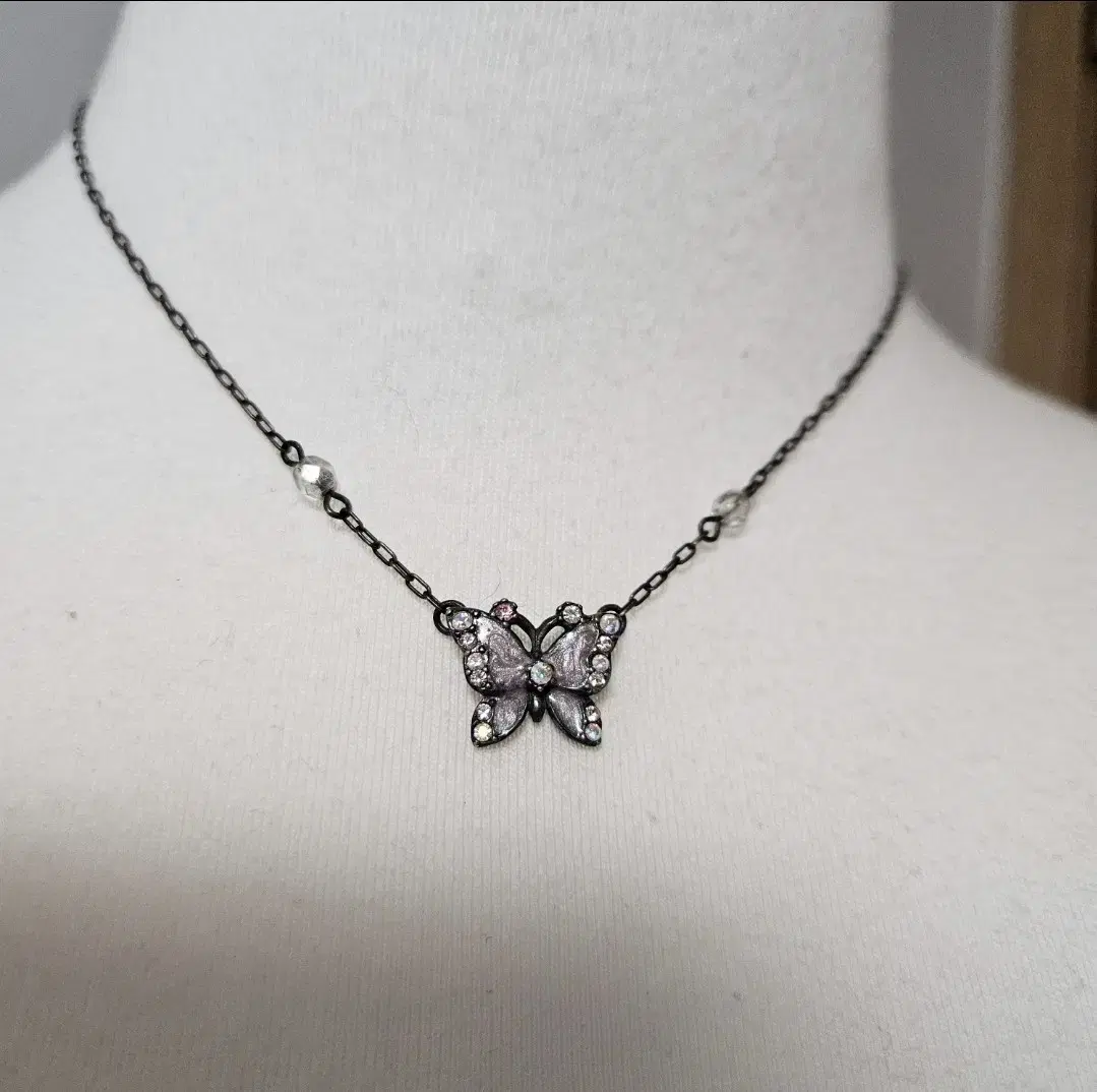 안나수이 나비 펜던트 자개 목걸이 Annasui Necklace