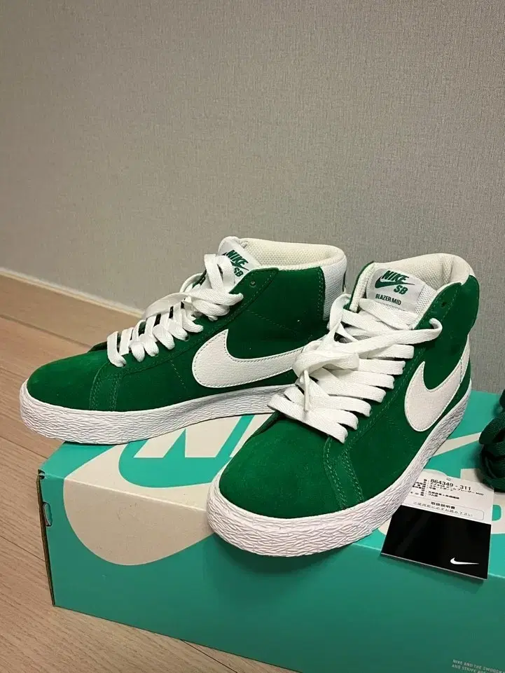 NIKE sb zoom blazer mid