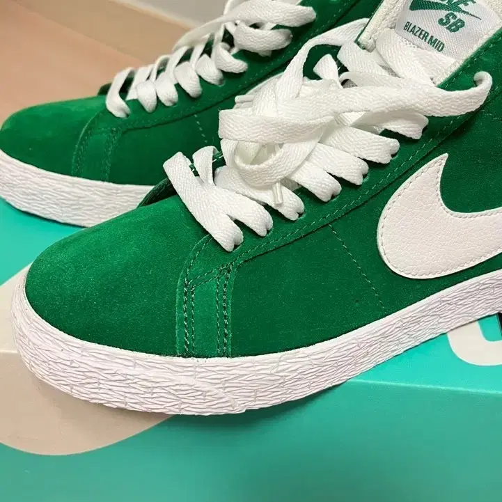 NIKE sb zoom blazer mid