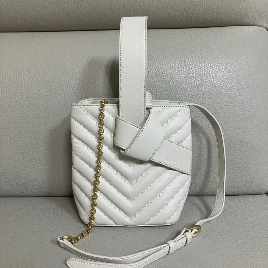 Shop 오스트카카버킷백 on Bunjang Global Site - No more