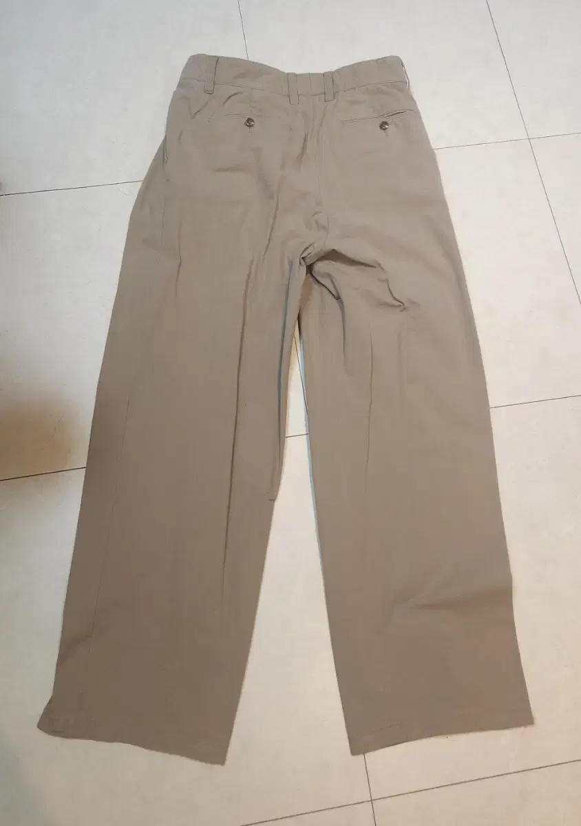 (2 사이즈) 러프사이드 2Tuck Wide Pants Khaki