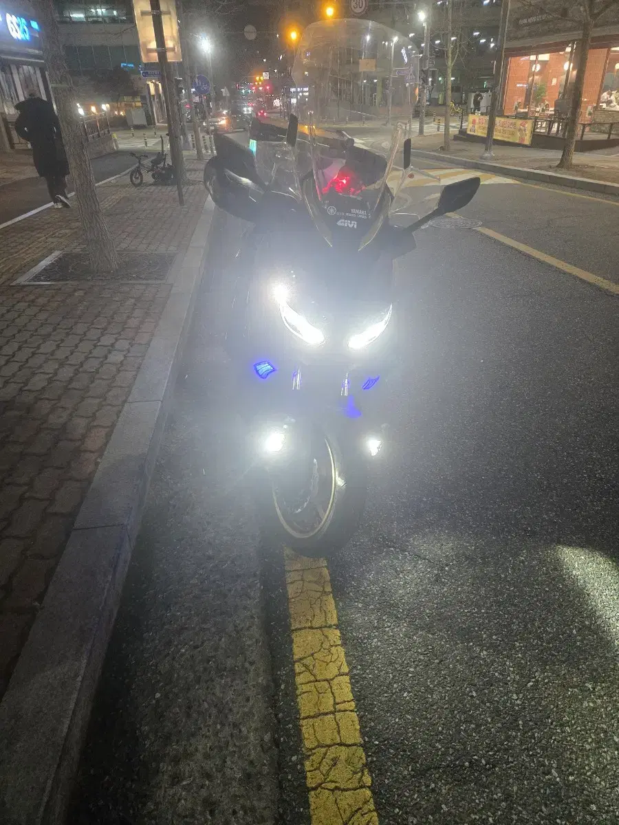 x max300 @포르자 350  ADV 350 대차