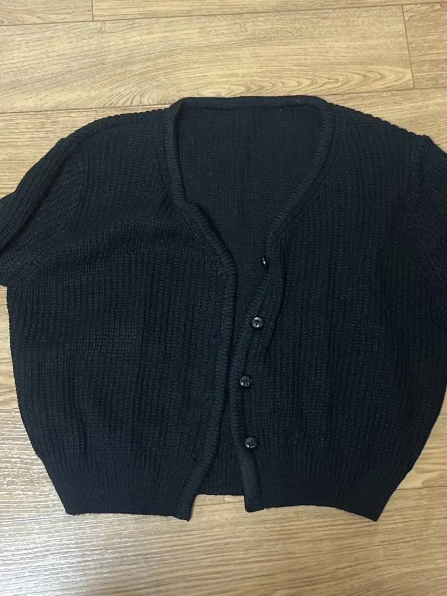 오피엠 에이블리 ball crop knit cardigan 가디건