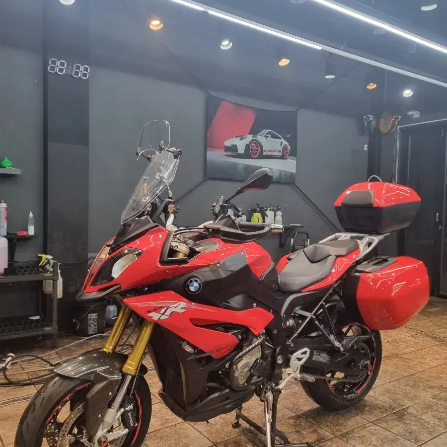 bmw s1000xr 16년식 아크라풀배기 판매합니다