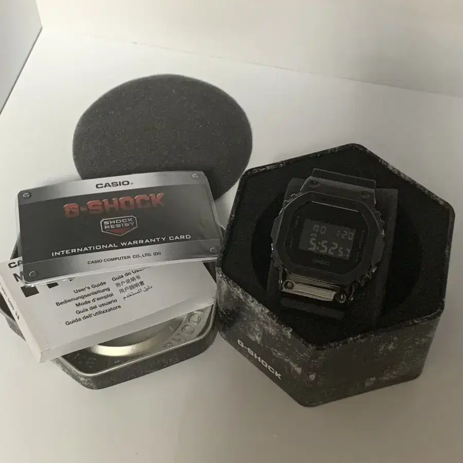 지샥 G-Shock GM-5600B 시계