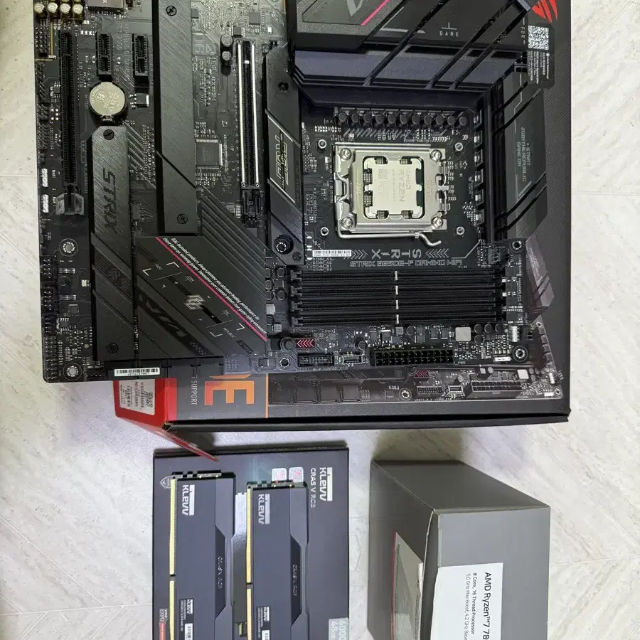 7800x3D , Asus B650E-F , 48GB 보드셋 판매합니다