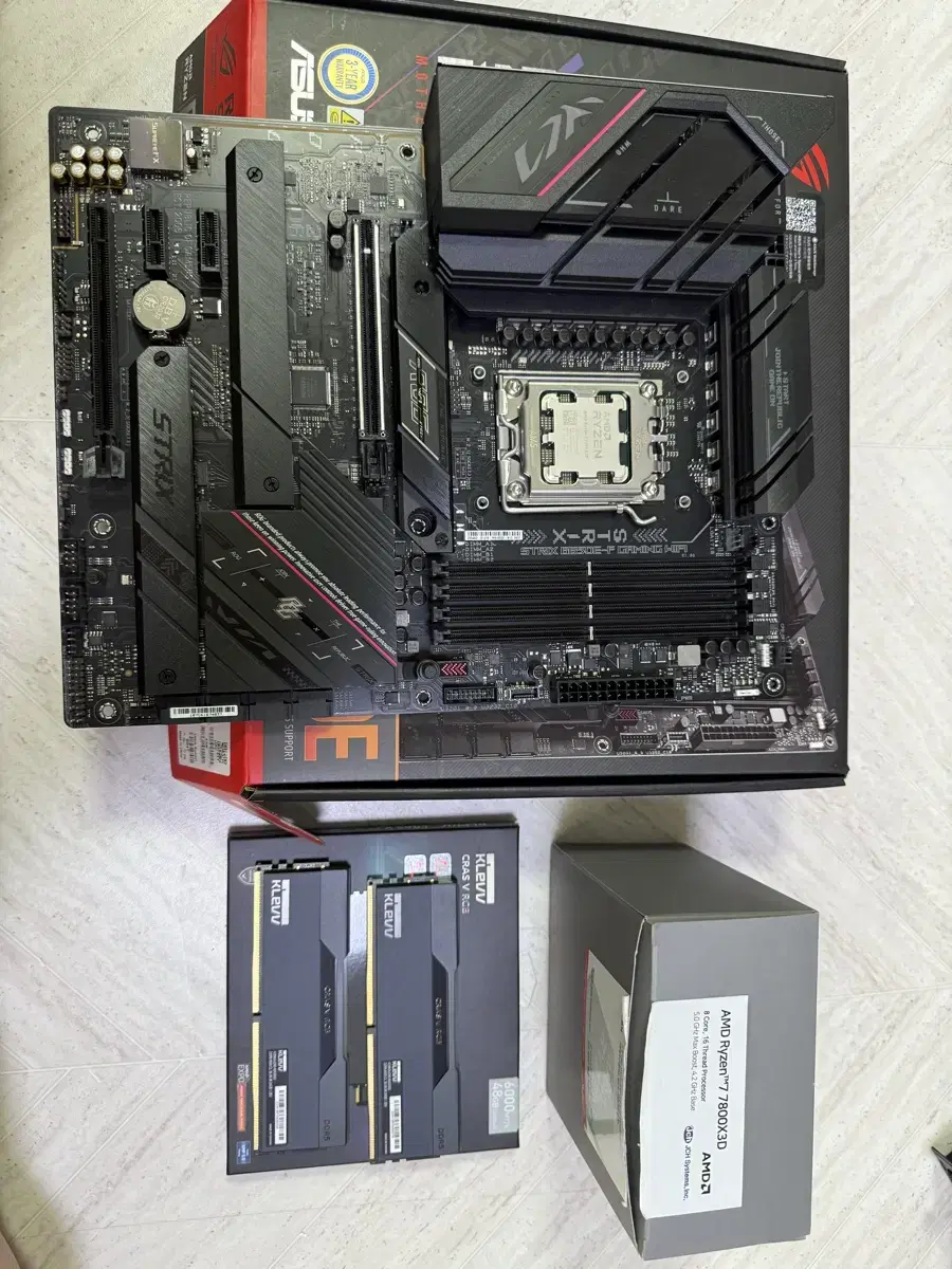 7800x3D , Asus B650E-F , 48GB 보드셋 판매합니다