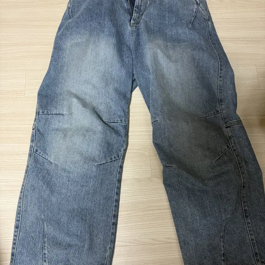 해칭룸 디키즈 청바지Belted Snow Jeans Washed Blue