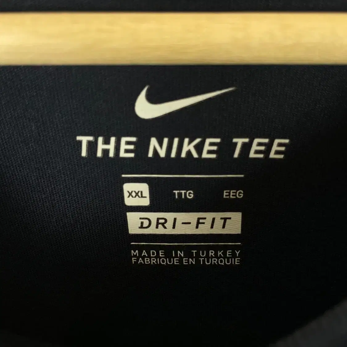 Nike 백 프린팅 네이비 긴팔티셔츠