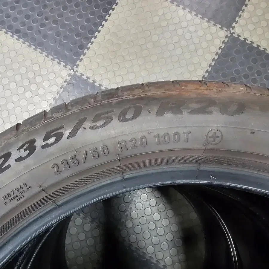 235/50R20 255/45R20 피렐리 전기차용 1대분