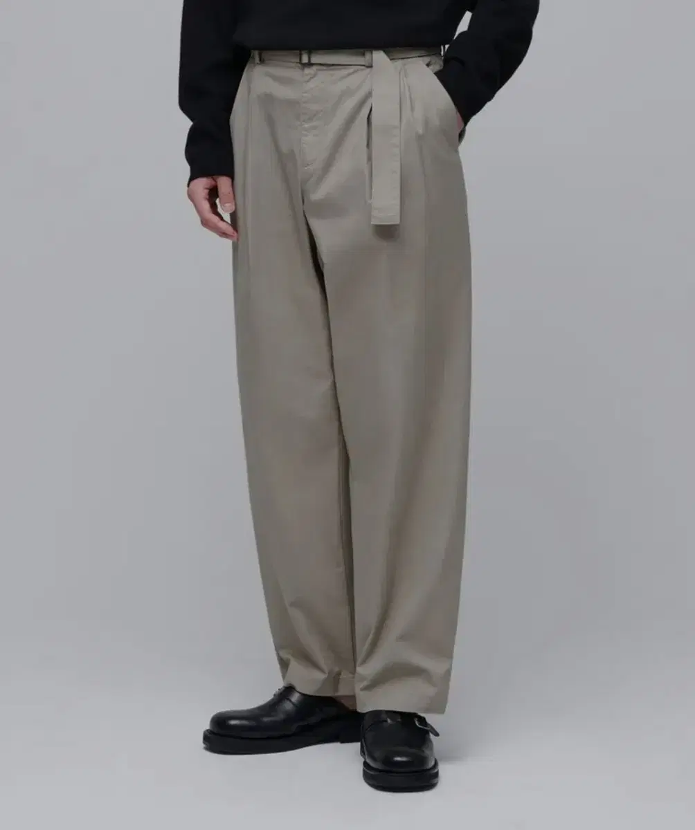 New product Musinsa Standard Chino Pants 32