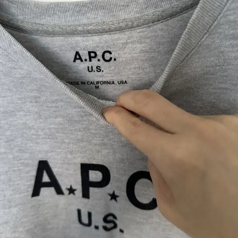 아페쎄 맨투맨 (여성) APC 크루넥