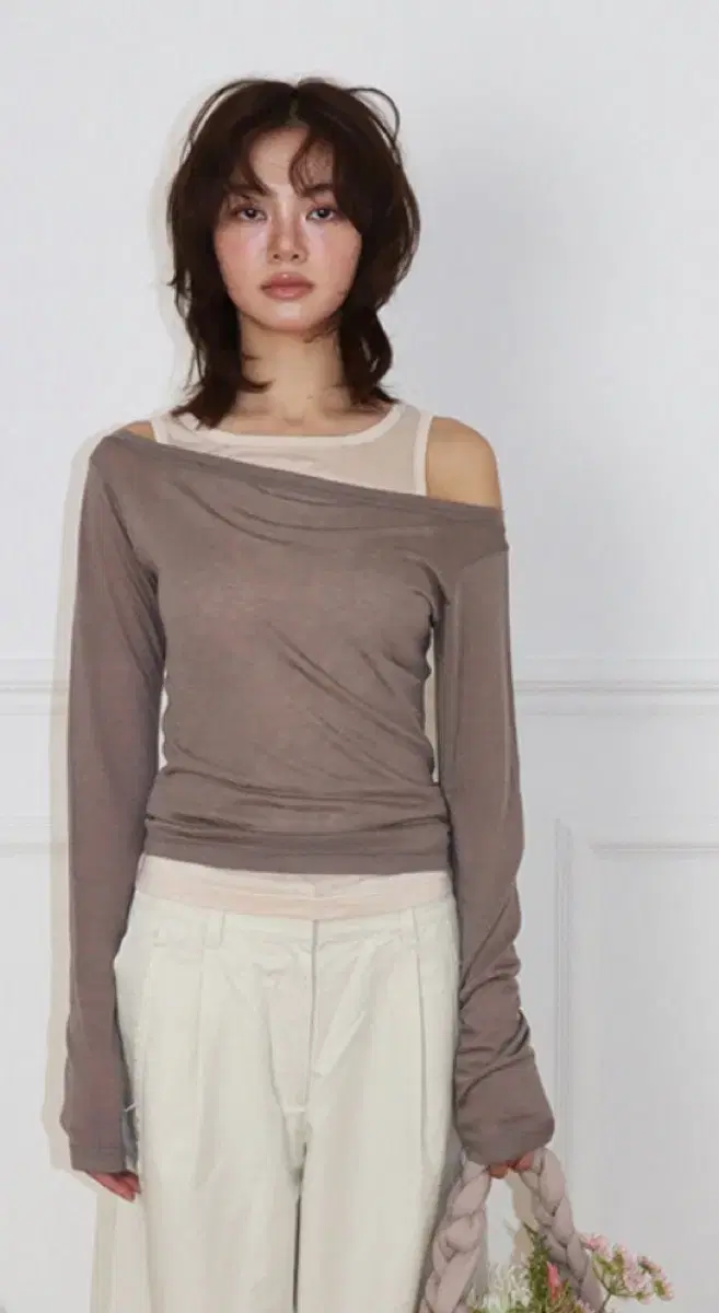 meenderi 민더리 2way sheer layered top 베이지