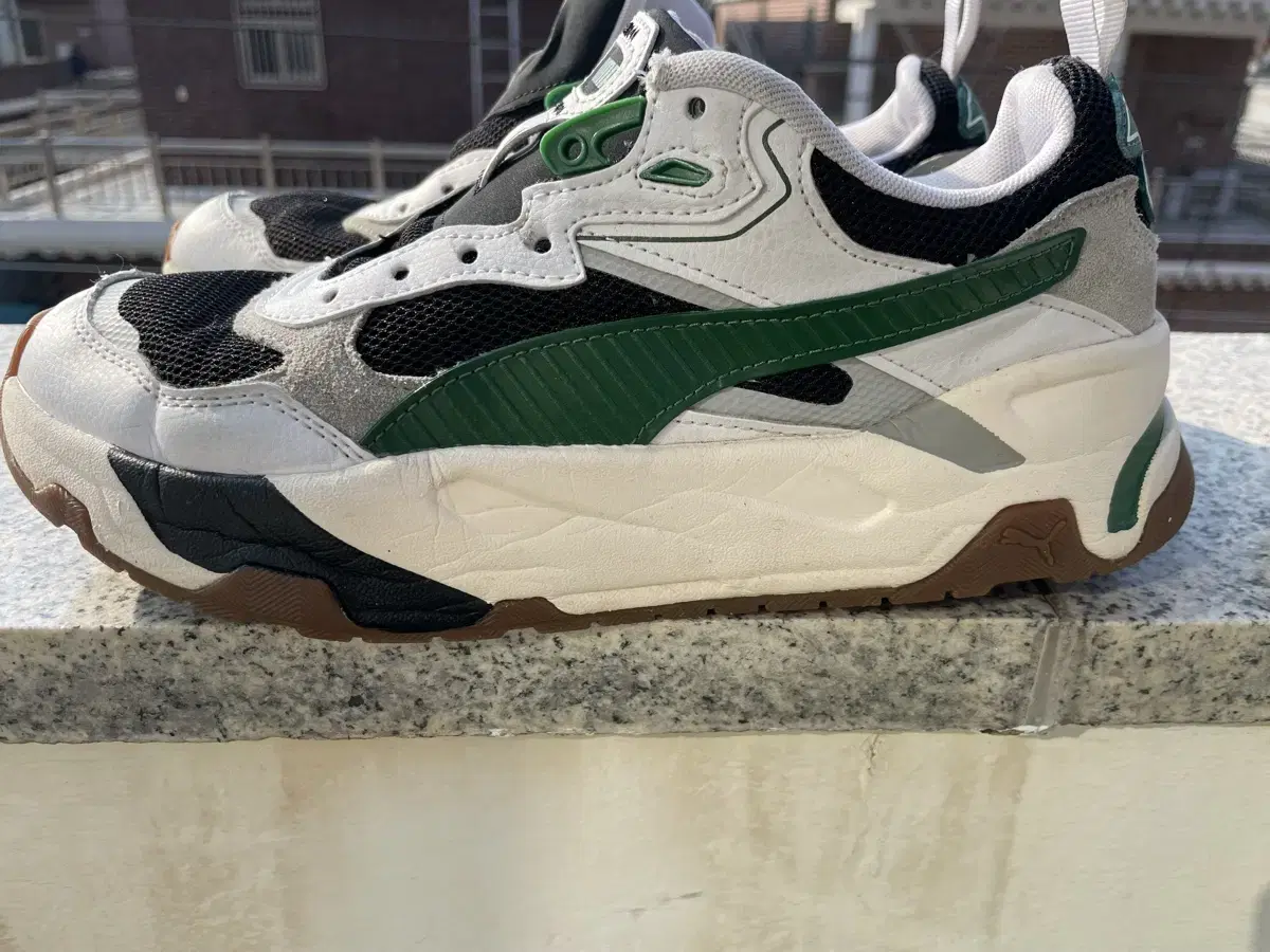 Puma sneakers for sale Size 250