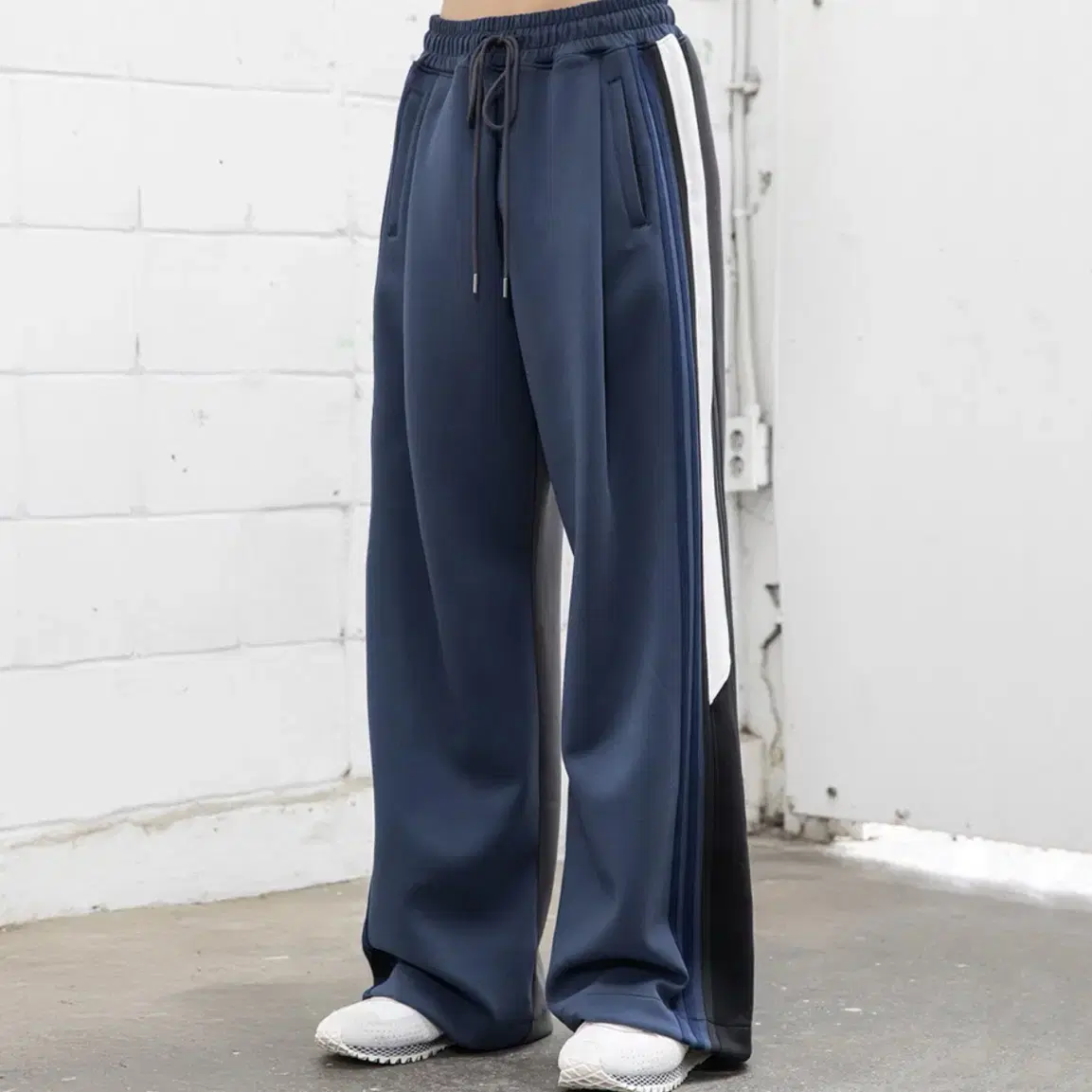 비긴 202 Ponte Mixed Collor Track Pants