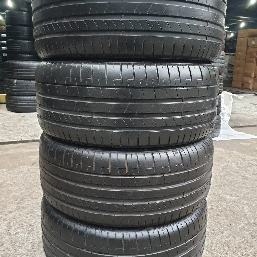 2554020 벤츠 중고타이어 피렐리 피제로 PZ4 255/40R20