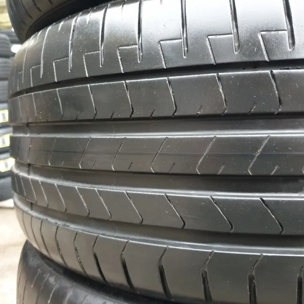 2554020 벤츠 중고타이어 피렐리 피제로 PZ4 255/40R20