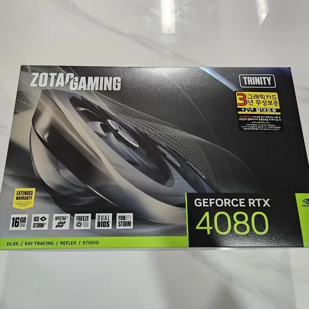 (신품급)조텍 지포스 RTX 4080 트리트니 16GB 블랙 팝니다!~