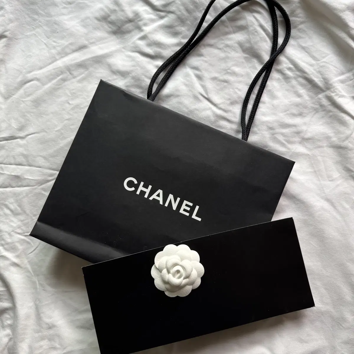 CHANEL 샤넬 쇼핑백 종이백 종이가방 샤넬쇼핑백 샤넬종이백 샤넬가방