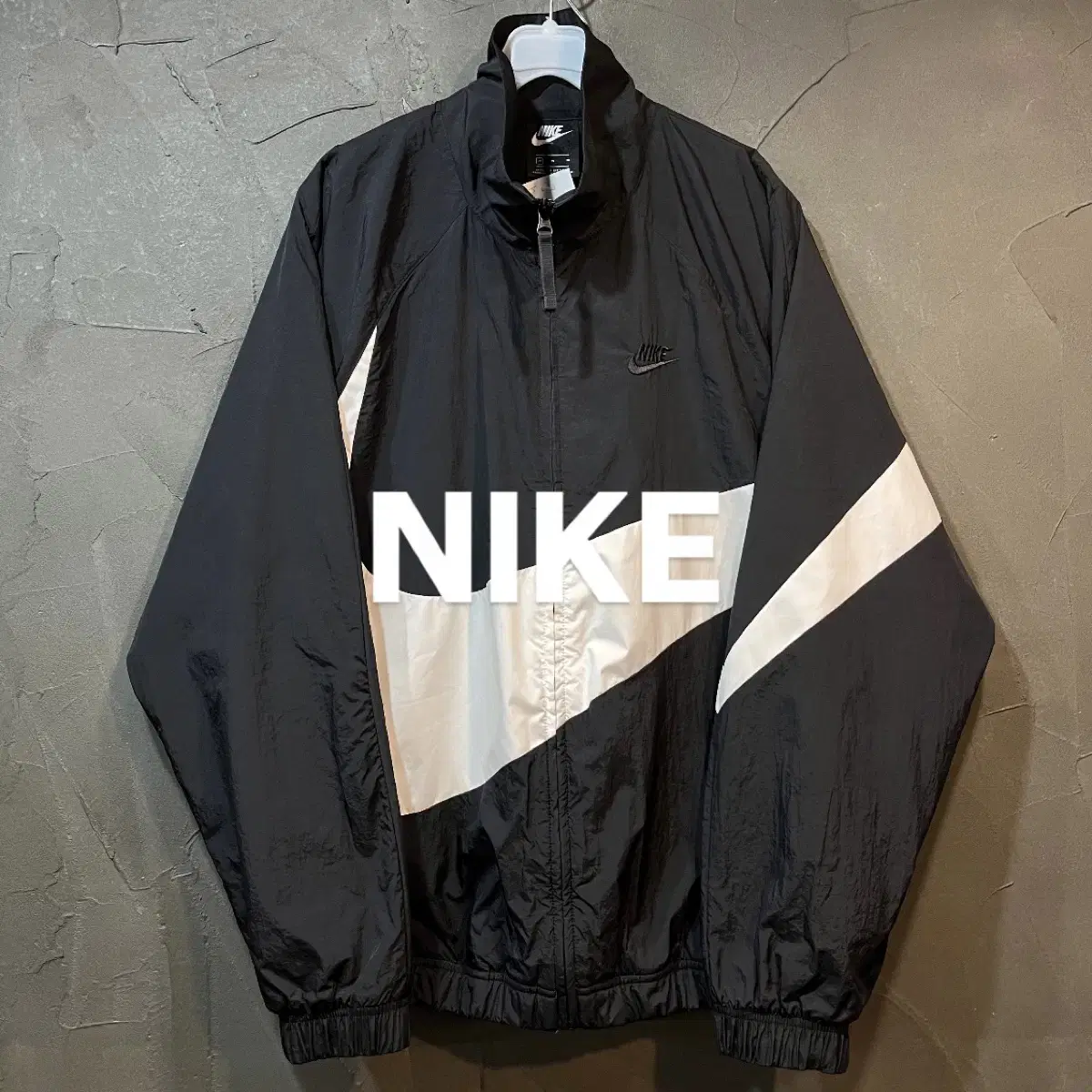 [M] NIKE 나이키 빅스우시 바람막이