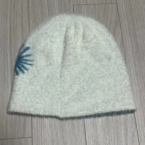 썬러브_비니_아이보리_Cali Shaggy Beanie Ivory