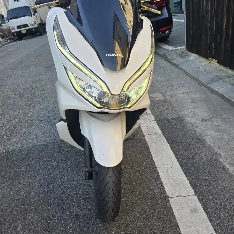 19년 pcx 125cc 중고오토바이 팝니다