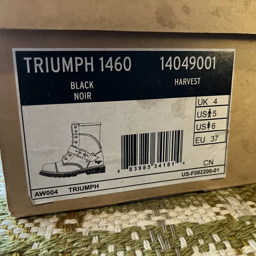 닥터마틴 TRIUMPH 1460 BLACK uk4/eu37