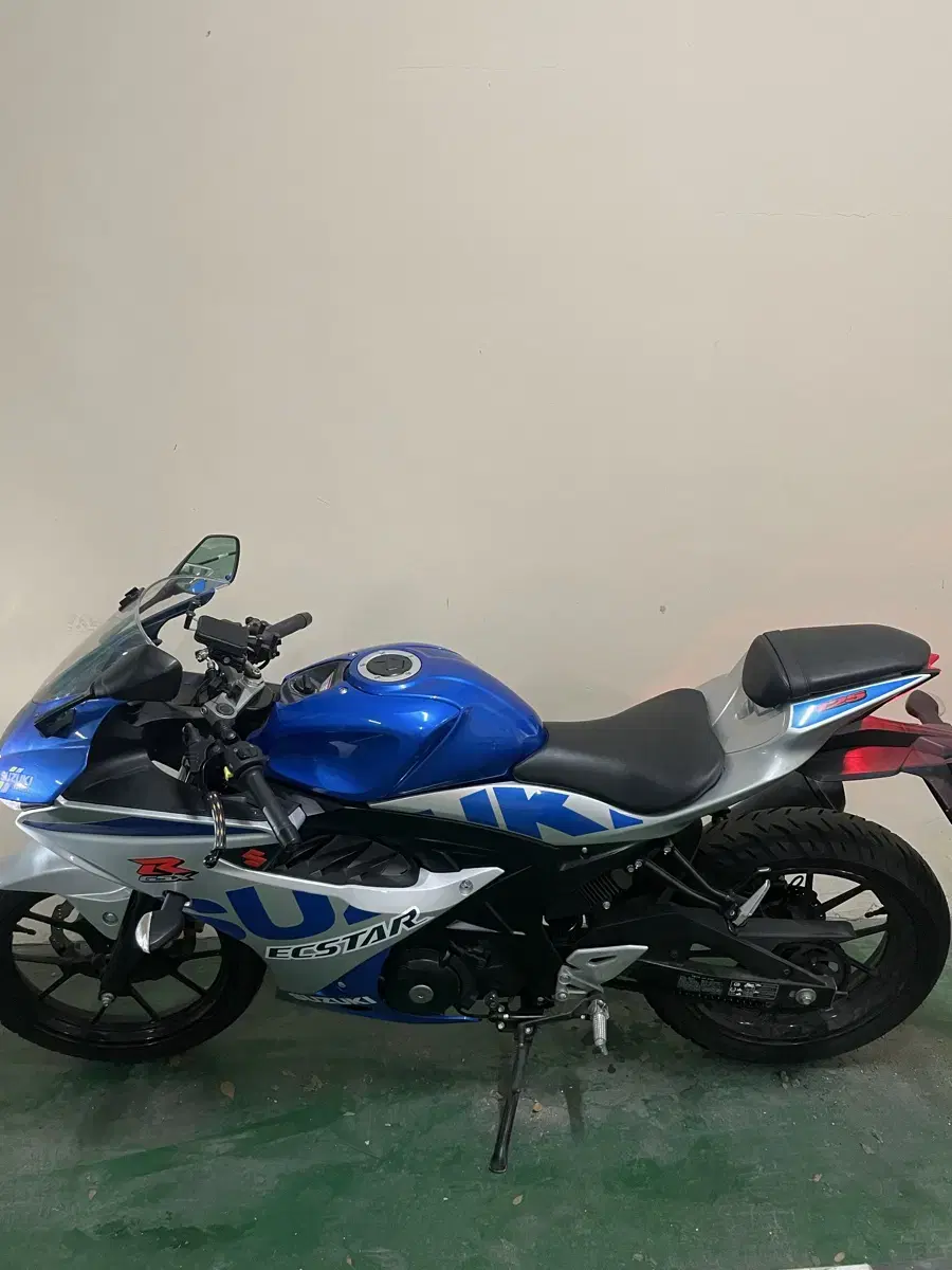 스즈키 GSX-R125 팔아요