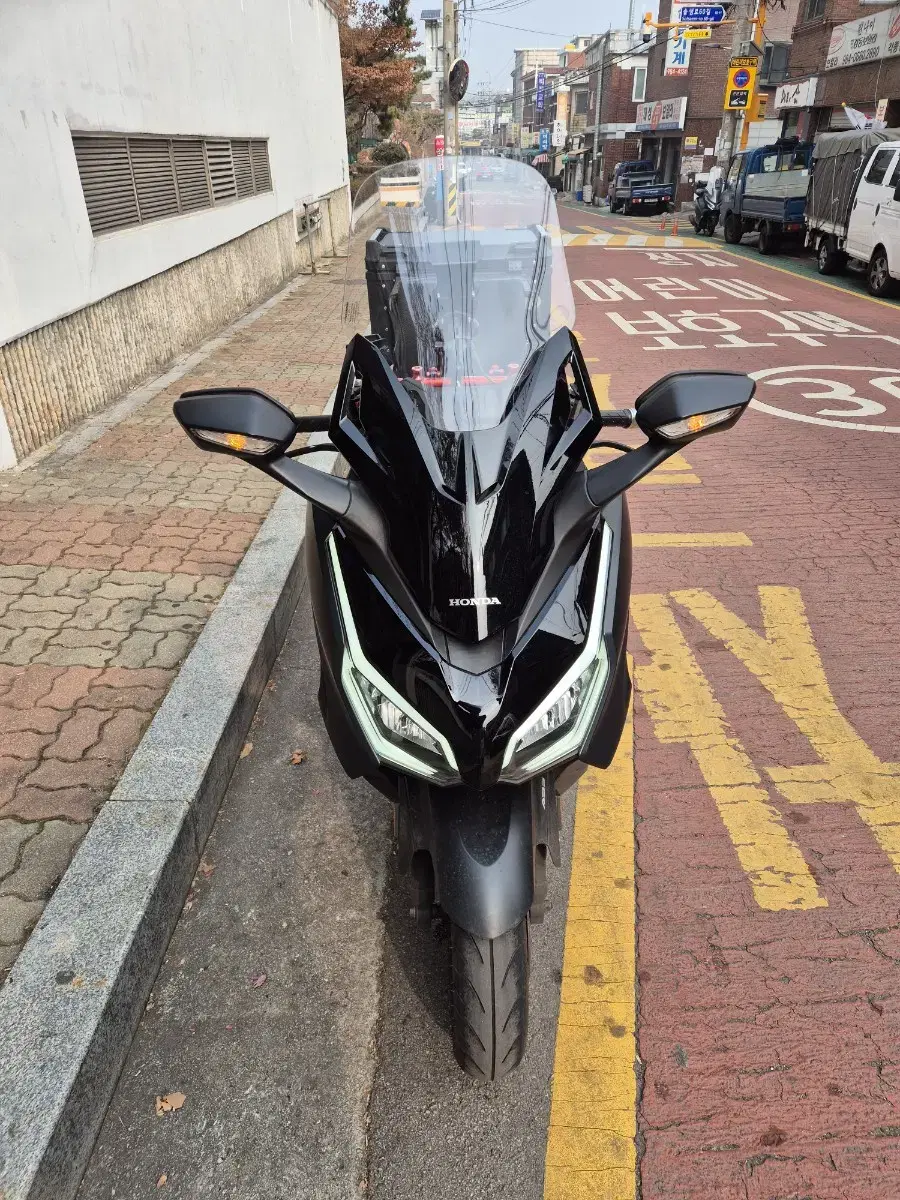 24년식 포르자350 판매합니다. pcx nmax 배달 오토바이