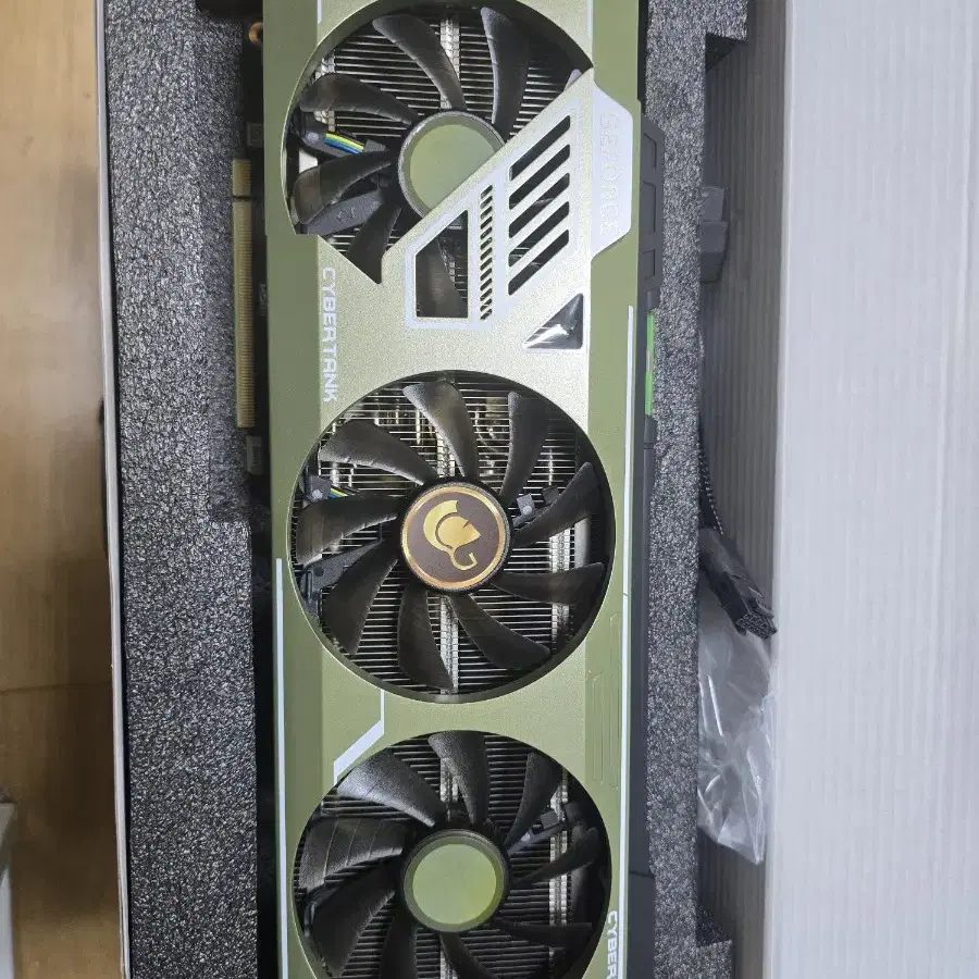 만리 4070ti