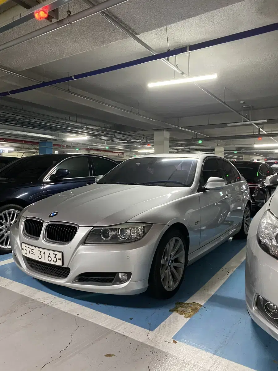 bmw e90 3시리즈 차량 판매합니다