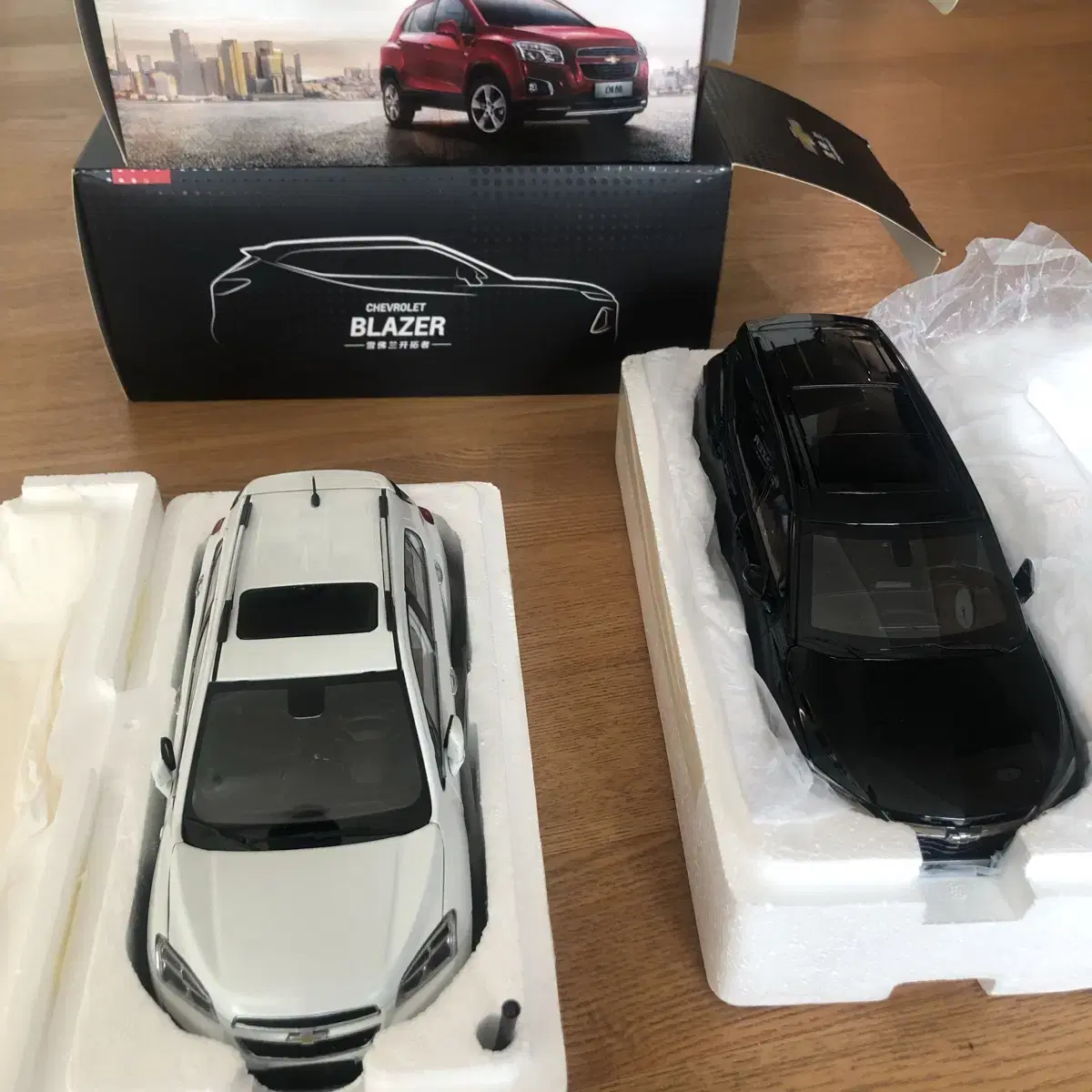 쉐보레 suv 1:18 다이캐스트 일괄 판매