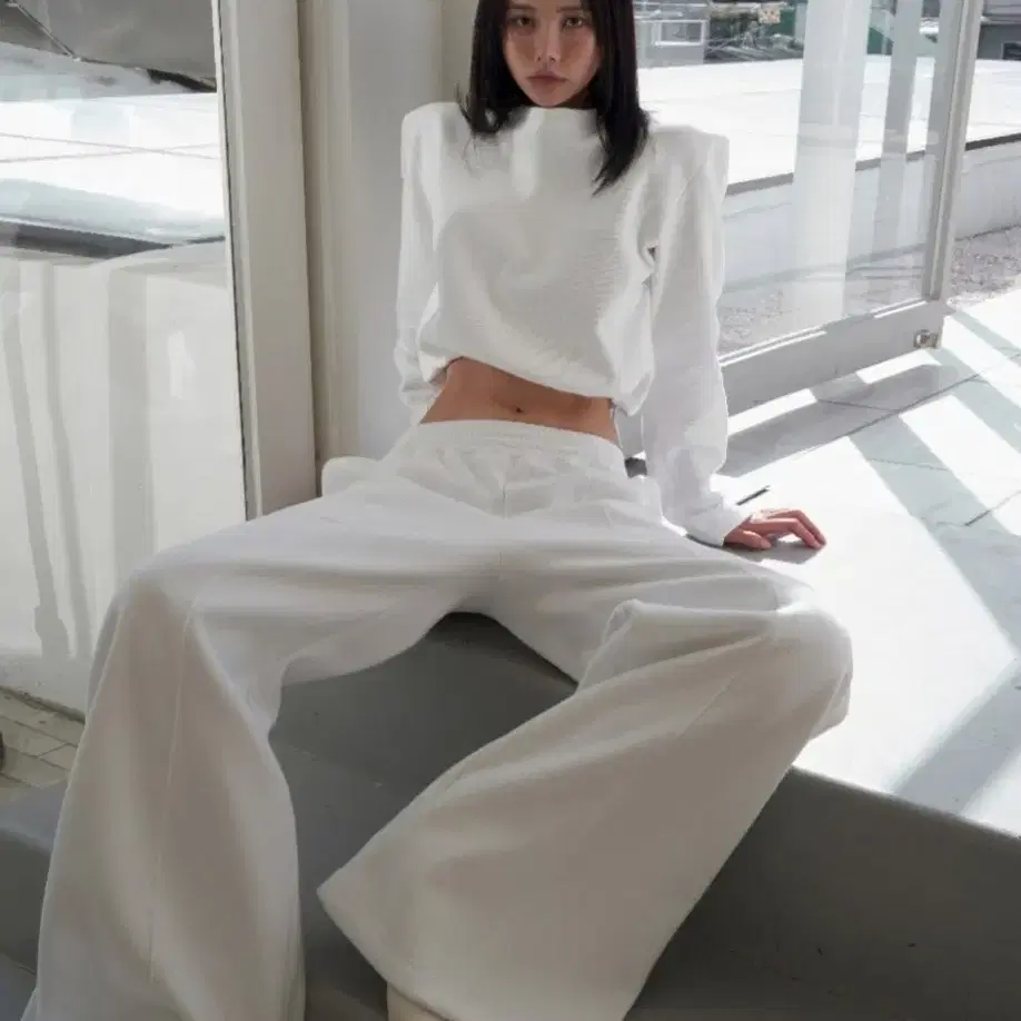 랑거 juny slit point t-shirt set-up 화이트