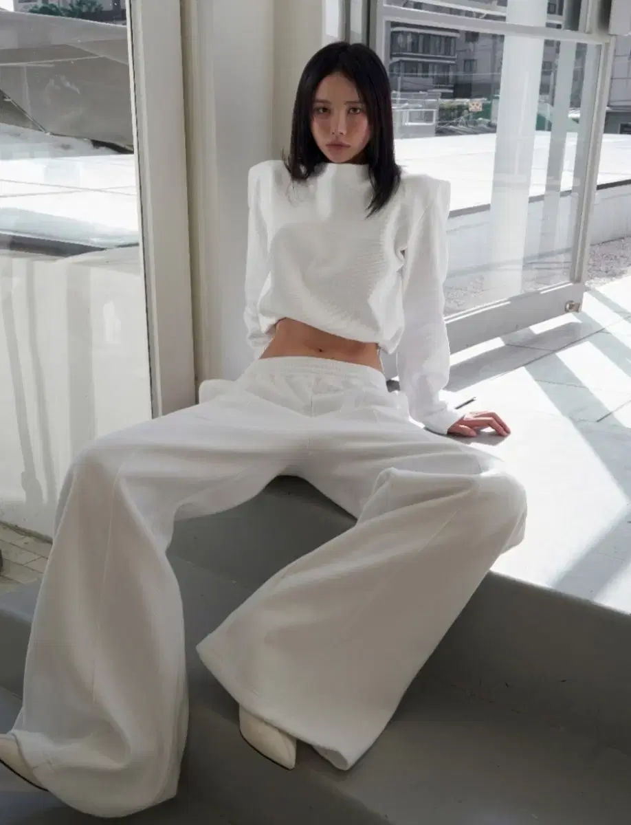 랑거 juny slit point t-shirt set-up 화이트