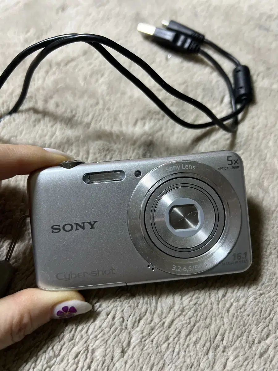 Sony DSC-W710