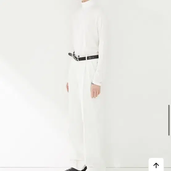 WHITE modal highneck t-shirts 알렌느