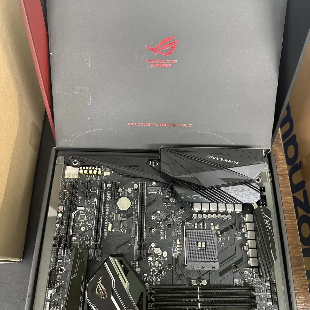 ASUS X470 ROG CROSSHAIR VII HERO