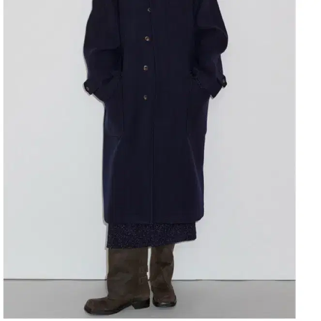 오버듀플레어 OUT POCKET WOOL MAC COAT_NAVY